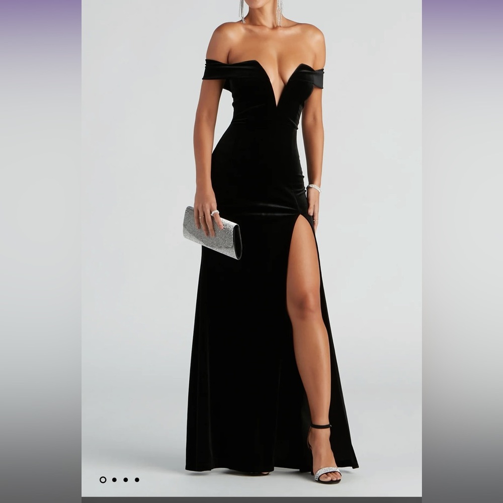 Black elegant dress